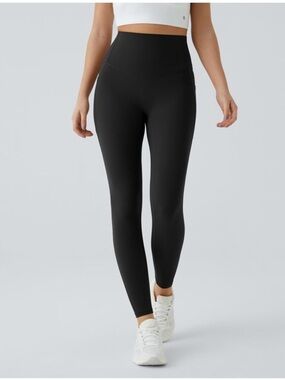 Halara UltraSculpt High Waisted scrunch butt lifting Tummy Control Leggings.